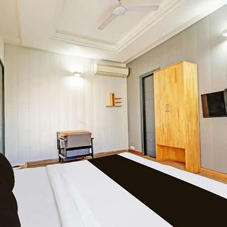 Townhouse Sector 49 Sohna Road Hotel Gurgaon Luaran gambar